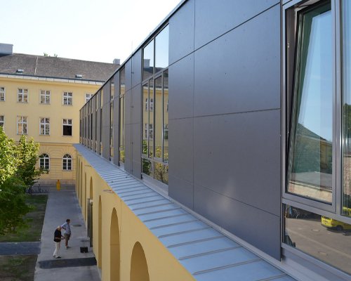 Detail obložení stěny